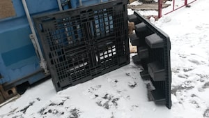 Поддоны пластиковые